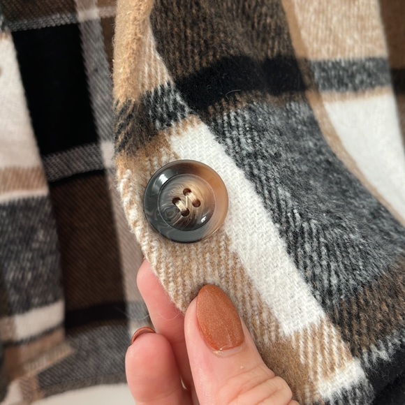 Women’s Jacket - Picture 3 of 4